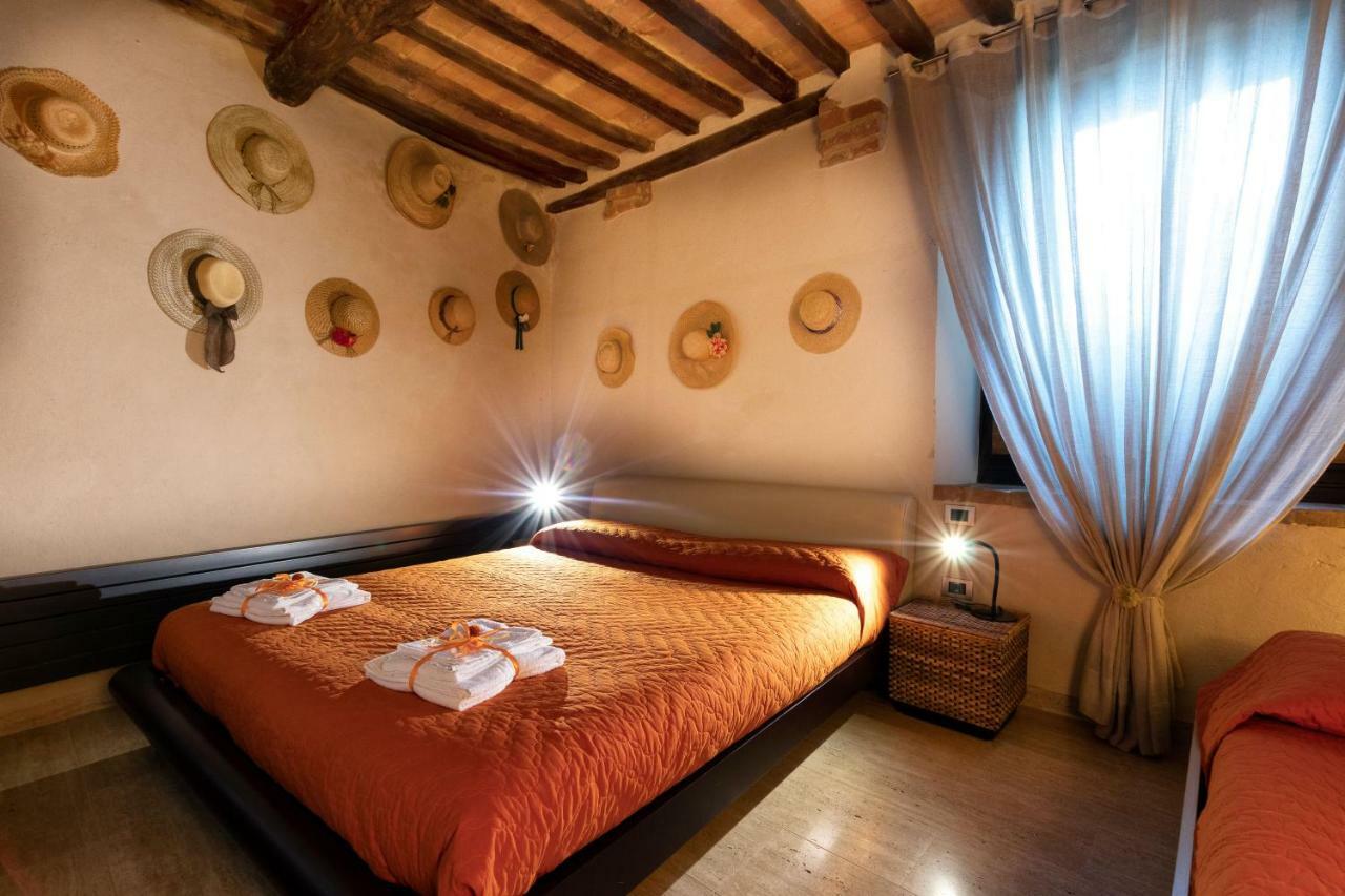 Larocchettina Apartment กัสตีลีโยเน ดิ ออร์ชา ภายนอก รูปภาพ
