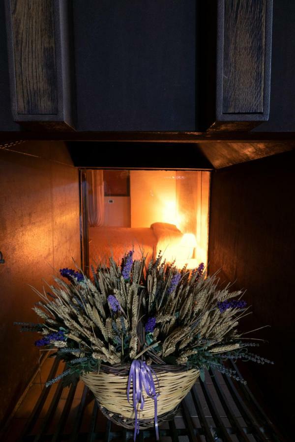 Larocchettina Apartment กัสตีลีโยเน ดิ ออร์ชา ภายนอก รูปภาพ